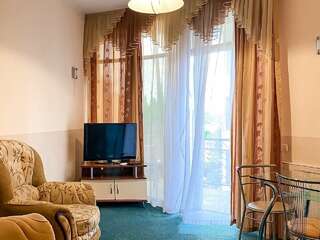 Гостиница Holiday Лазаревское Апартаменты с 2 спальнями-12